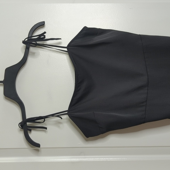 Express Tie Shoulder Ruffle Hem Fit and Flare Mini Dress in Pitch Black Size M - Picture 5 of 13